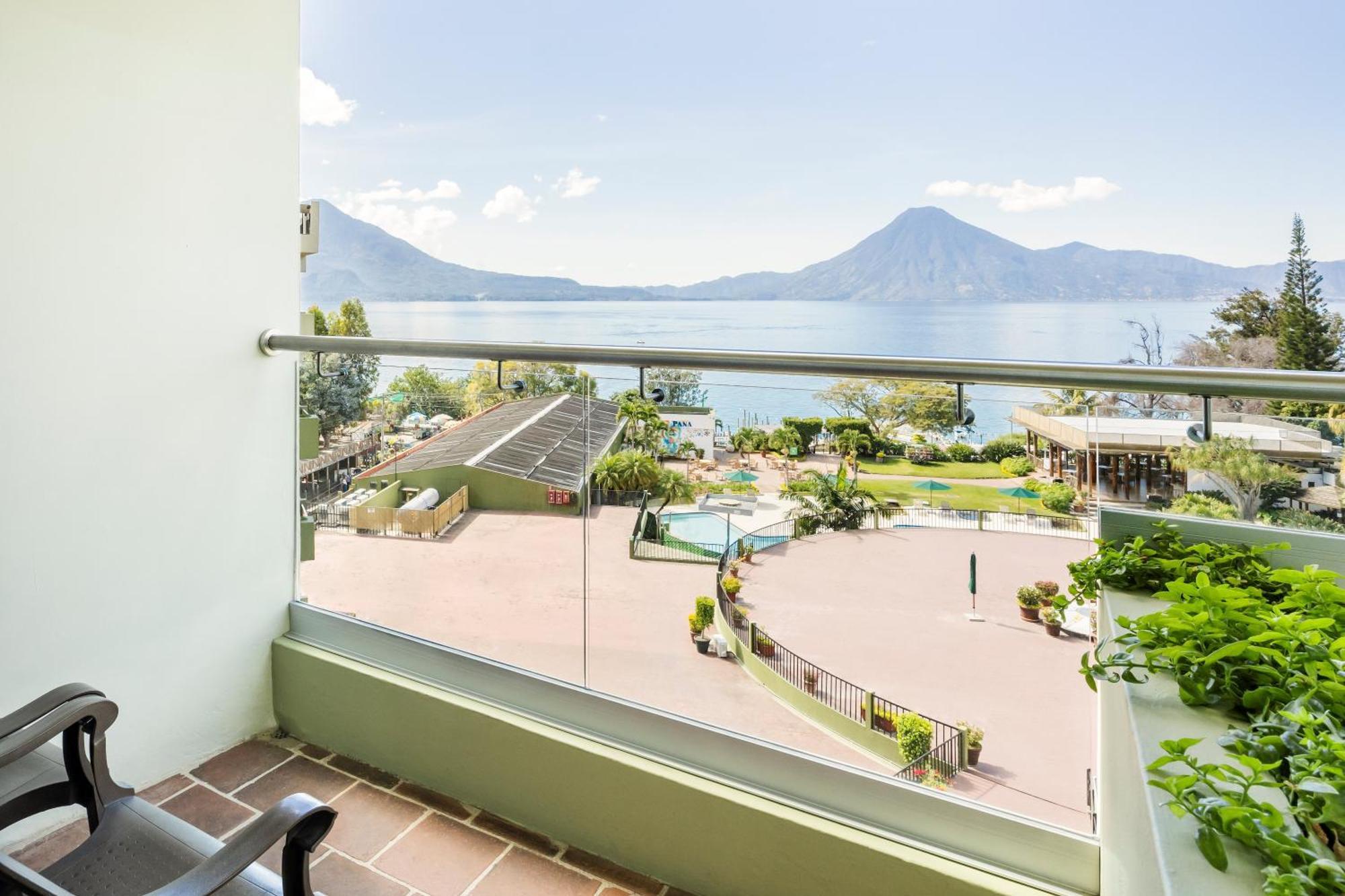 Porta Hotel Del Lago Panajachel Exteriör bild
